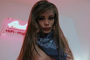 日本泡妞xxxxxxxx18